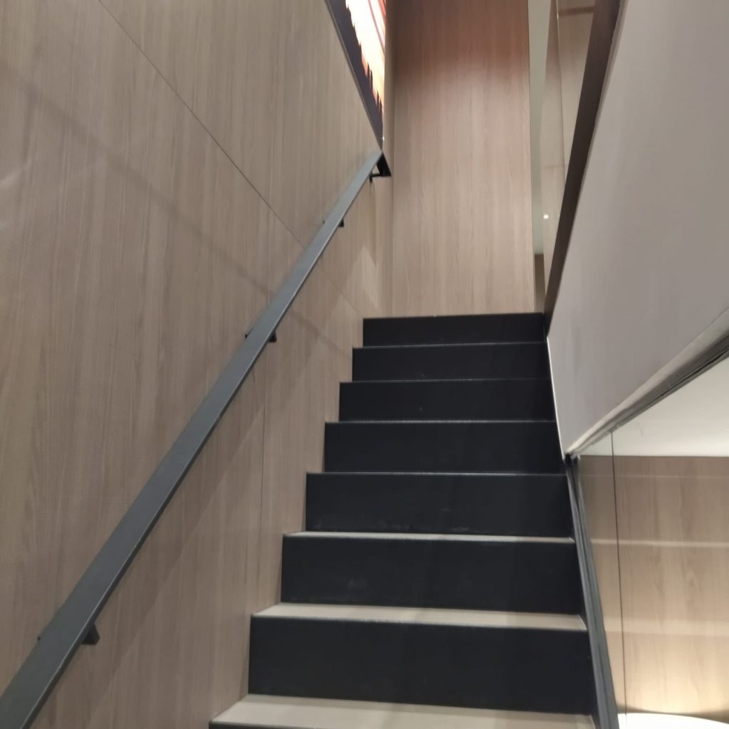 CaixaBank · Av. de Albufera · Fotografía 5