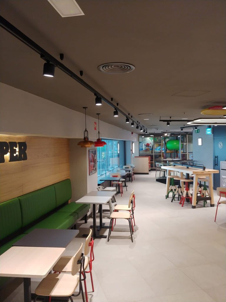 Burger King · Glòries · Fotografía 9