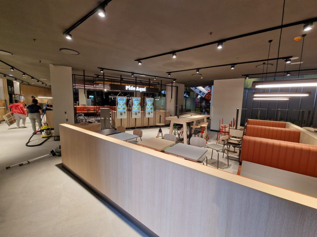 Burger King · Parque Principado · Fotografía 2